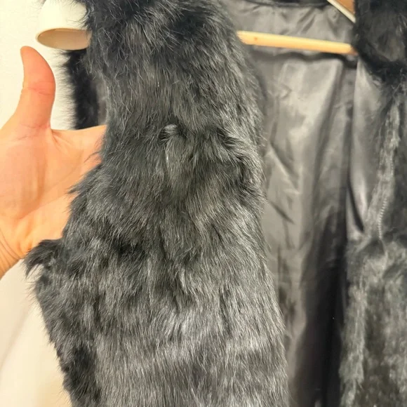 Rabbit Fur Vest - Picture 3 of 3